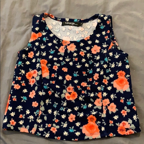 Floral cropped tank top • - Picture 2 of 4